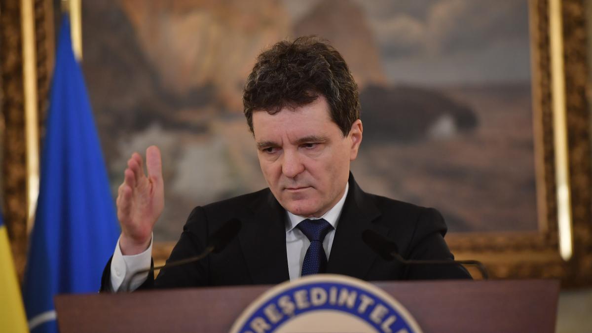 Parlamentarii plecati de la Soshoaca vor semnaturi pentru suspendarea lui Nicusor Dan