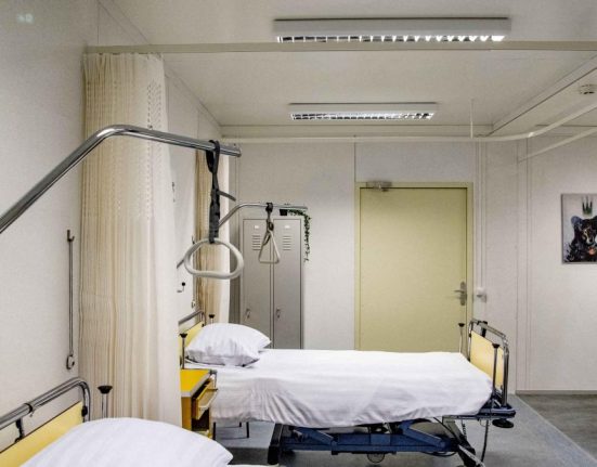 Situatie absurda la Spitalul Botosani Paturi cumparate dar nu incap