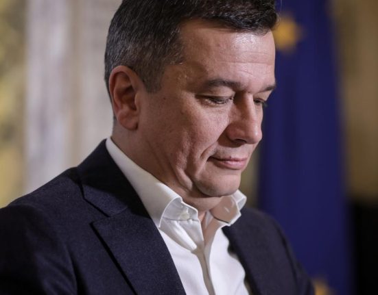 Sorin Grindeanu nu sustine eliminarea impozitului minim pentru banci