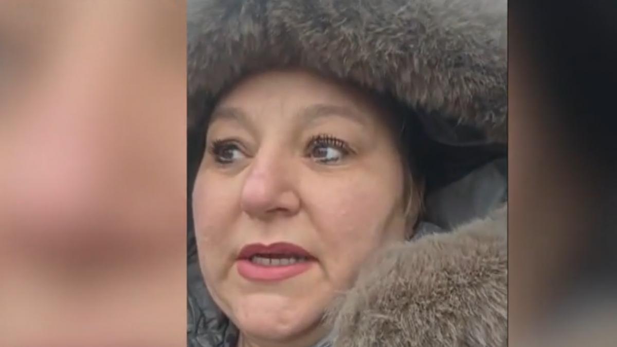 Spectacol grotesc cu Diana Soshoaca la pomana porcului