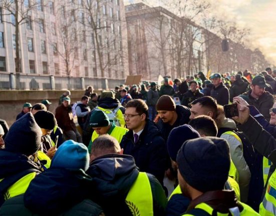 Victor Negrescu anunta prioritatile pentru fermieri