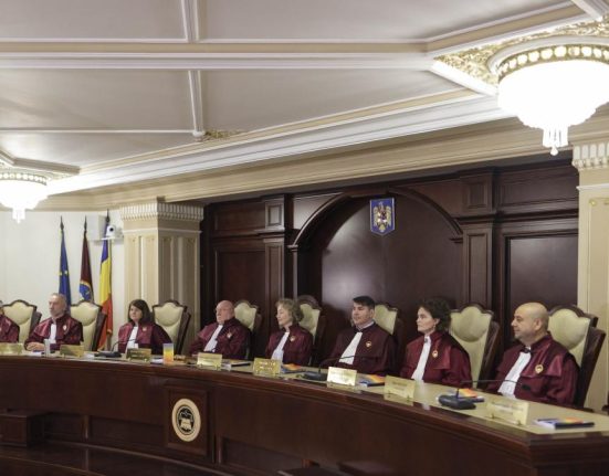 Zi decisiva la CCR pentru Guvern privind pensii