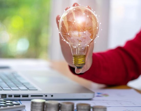 Ministerul Energiei doreste scaderea voucherului de 50 lei din facturi