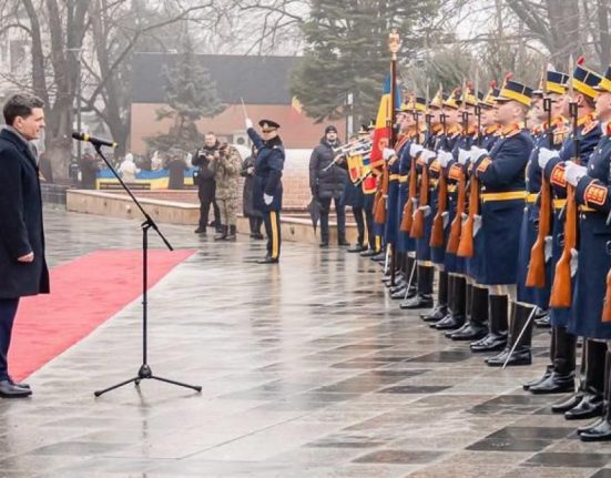 Nicisor Dan catre contestatarii sai de Ziua Unirii Va rog sa nu mai fluierati imnul