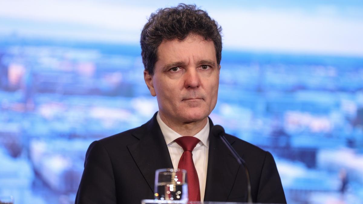 Nicuşor Dan participă marţi, la Paris, la reuniunea "Coaliţiei de Voinţă" 1 Nicusor Dan participa mari la Paris la reuniunea Coalitiei de Vointa