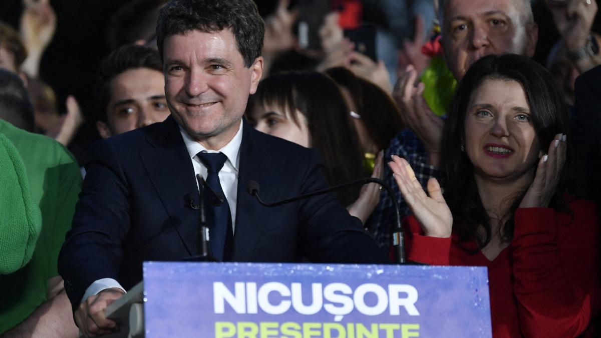 Nicustor Dan mesaj in prima zi din 2026 Un an al pacii si increderii