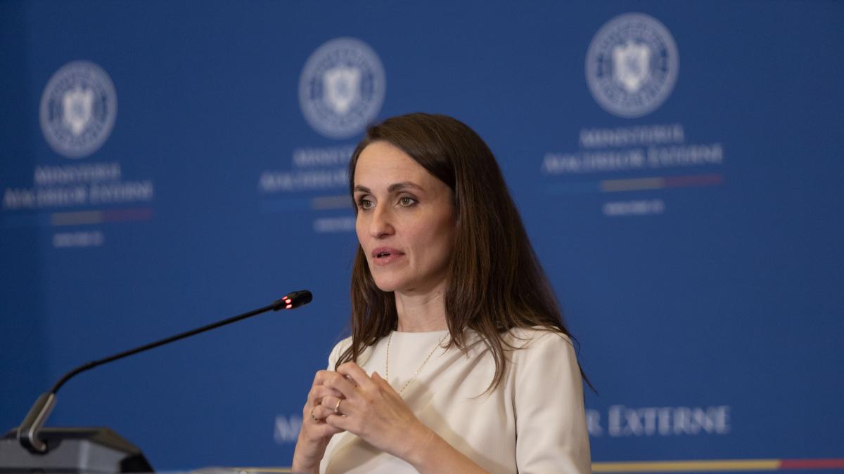 PUSL solicită demiterea Oanei Țoiu și acuză trădarea intereselor românești 1 PUSL solicta demiterea Oanei Toiu si acuza tradarea intereselor romanesti