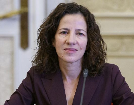 Roxana Minazatu participa la Forumul Economic Mondial de la Davos Ce teme va discuta vicepresedinta
