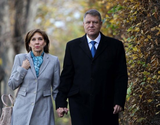 Sotii Iohannis au platit datoriile pentru care Primaria Sibiu a trimis somatii