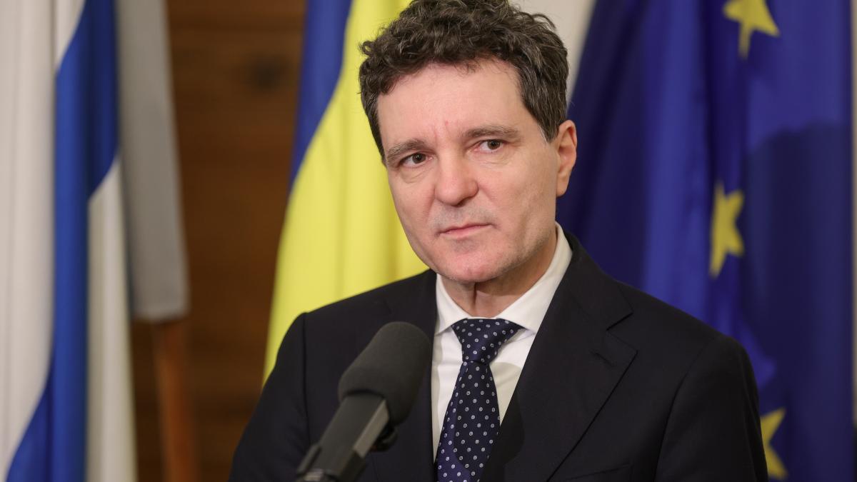 Surse oficiale: Nicușor Dan nu va participa la Davos pentru întâlnirea cu Donald Trump 1 Surse oficiale Nicusor Dan nu va participa la Davos pentru intalnirea cu Donald Trump