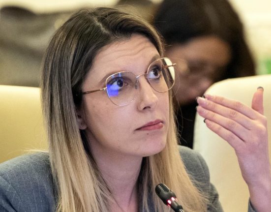 Agentile de turism o critica pe ministra TikTok Buzoianu E simplu sa gasesti probleme