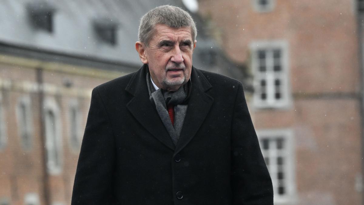 Andrej Babis pastreaza imunitatea parlamentara Legislativul ceh respinge solicitarea procurorilor