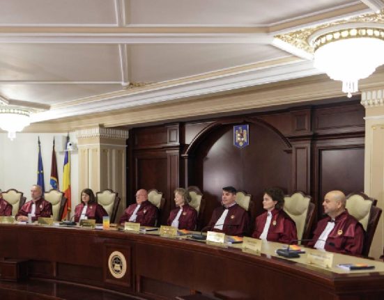 CCR analizeaza constitutionalitatea Legii bugetului pentru 2026 Sesizarea AUR pe biroul judecatorilor