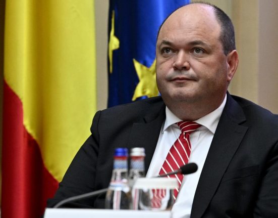 Consilierul lui Bolojan Statul roman nu dispune de fonduri pentru a interveni in reducerea pretului carburantilor