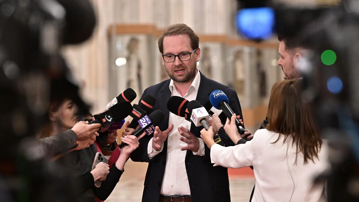 Fritz cheama liderii USR la o intalnire Vom stabili cum ne pozitionam fata de dorina evidenta a PSD de