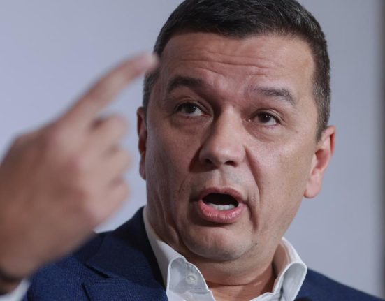 Grindeanu acuza un santaj in Parlament si vorbeste despre o noua majoritate de ocazie