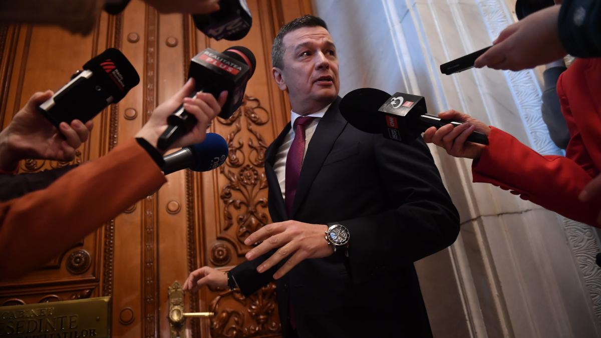 Grindeanu, întrebat dacă este pregătit să preia funcția de premier în locul lui Bolojan: „Suntem pregătiți... 1 Grindeanu intrebat daca este pregatit sa preia functia de premier in locul lui Bolojan Suntem pregatiti