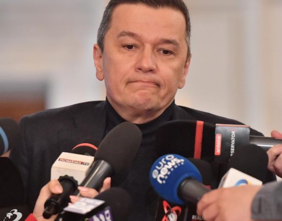 Grindeanu reclama ca in proiectul de buget nu este prevazuta cresterea salariului minim desi a fost