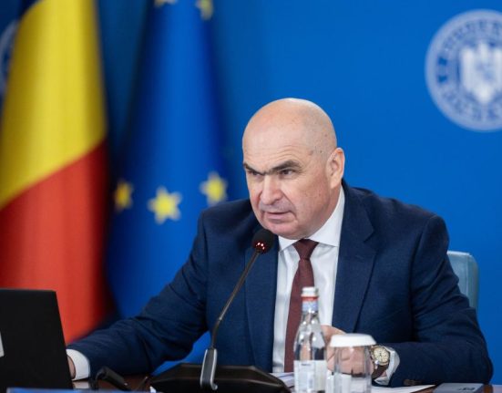 Ilie Bolojan atentioneaza ca pretul combustibililor ar putea creste din motive emoionale