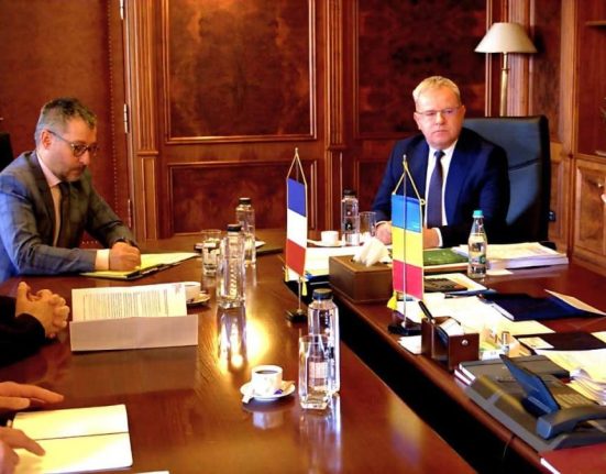 Ministrul Transporturilor discutii cu ambasadorul Frantei despre investitii avand in vedere pozitia