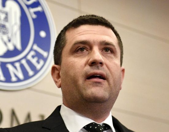 Miruta declara ca nu sprijina ajutoarele ocazionale Pensionarii militari au nevoie de venituri constante
