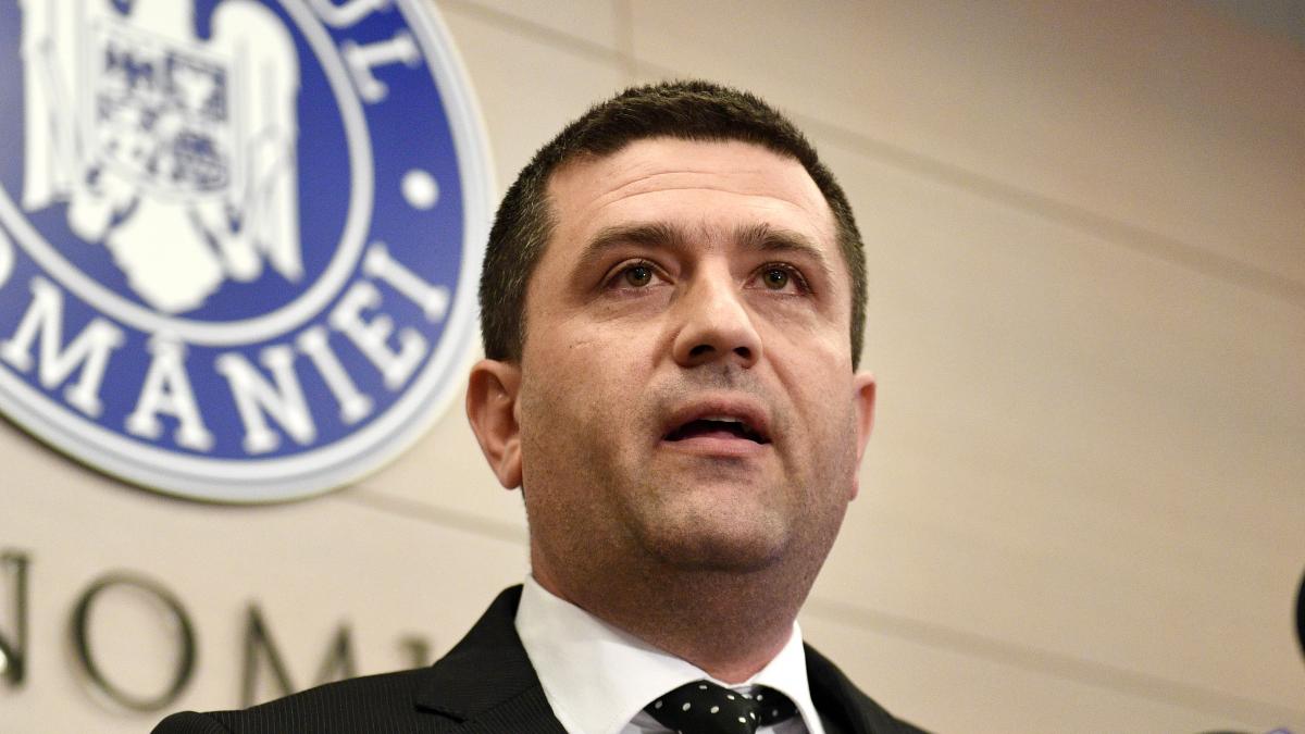Miruta declara ca nu sprijina ajutoarele ocazionale Pensionarii militari au nevoie de venituri constante