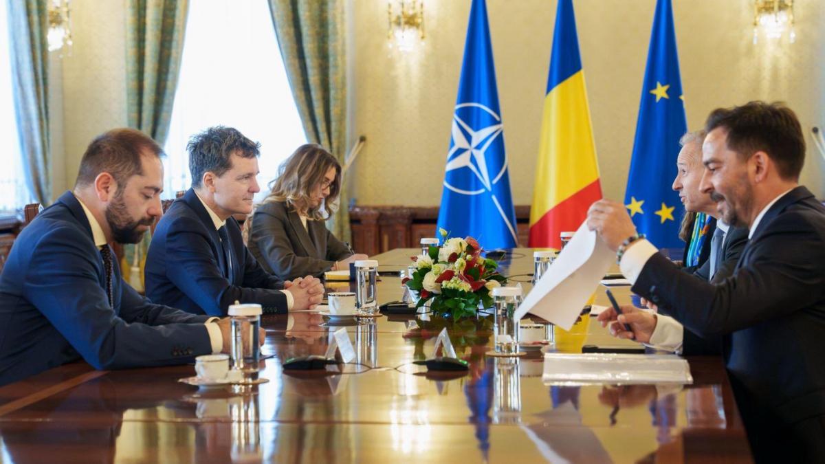 Nicusar Dan s a intalnit cu conducerea OMV Petrom Am discutat si despre preturile la combustibili