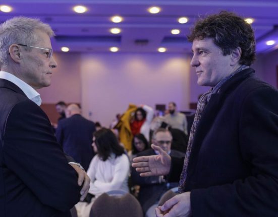 Nicusor Dan il propune pe Dacian Ciolos pentru postul de secretar general al Organizatiei