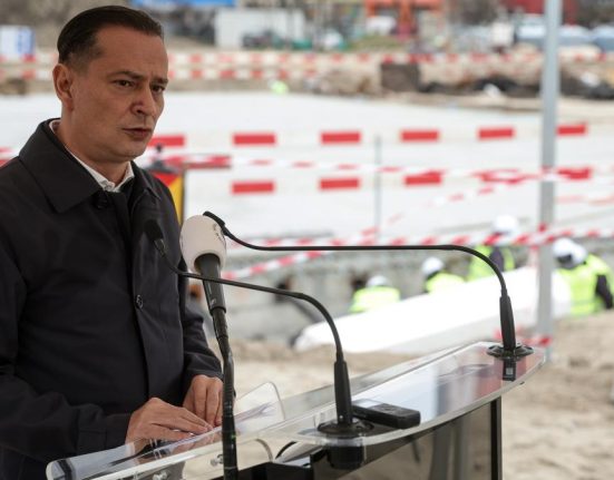 O senatoare USR ii solicita lui Daniel Baluta anularea taxei de regenerare urbana si restituirea banilor