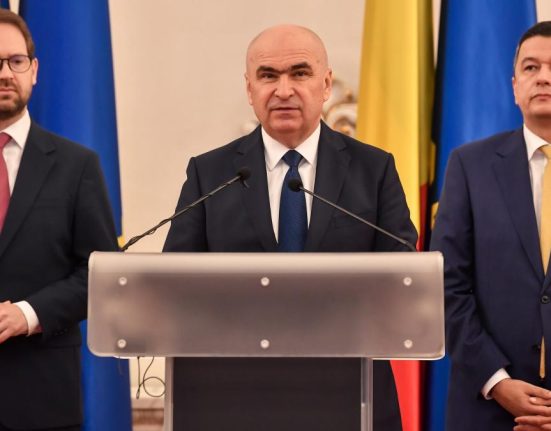 PNL acuza PSD ca intentioneaza sa destrame Coalitia S au reunit intr o sesiune pentru a contesta