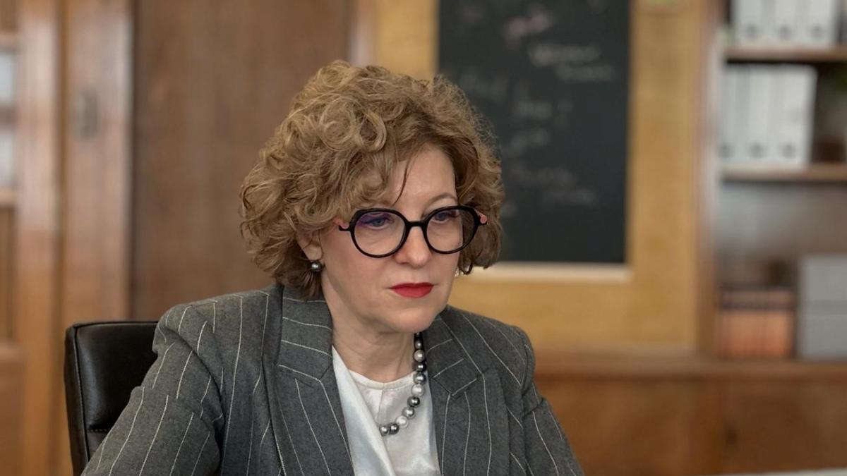 Peste 1.000 de sesizări au fost înregistrate pe site-ul „Fără hârtie” în primele 24 de ore de... 1 Peste 1000 de sesizari au fost inregistrate pe site ul Fara hartie in primele 24 de ore de