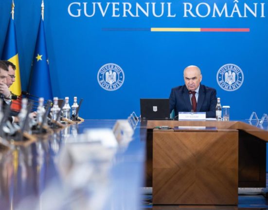 Reducerea impozitelor si taxelor nu va fi discutata astazi in sedinta de Guvern Nici reforma pensiilor