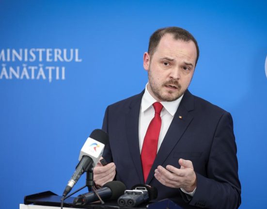 Rogobete In timp ce unii se zbat in Parlament Ministerul Sanatatii construieste
