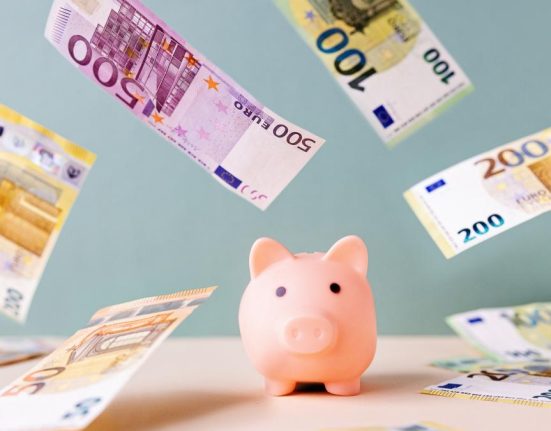 Romania ar putea obtine fondurile din PNRR pentru reforma pensiilor magistratilor Vom primi si 3 miliarde