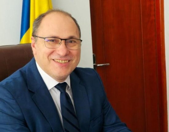 Romnia are un nou ministru al Educatiei dupa doua luni Nicusor Dan a semnat decretul de numire a