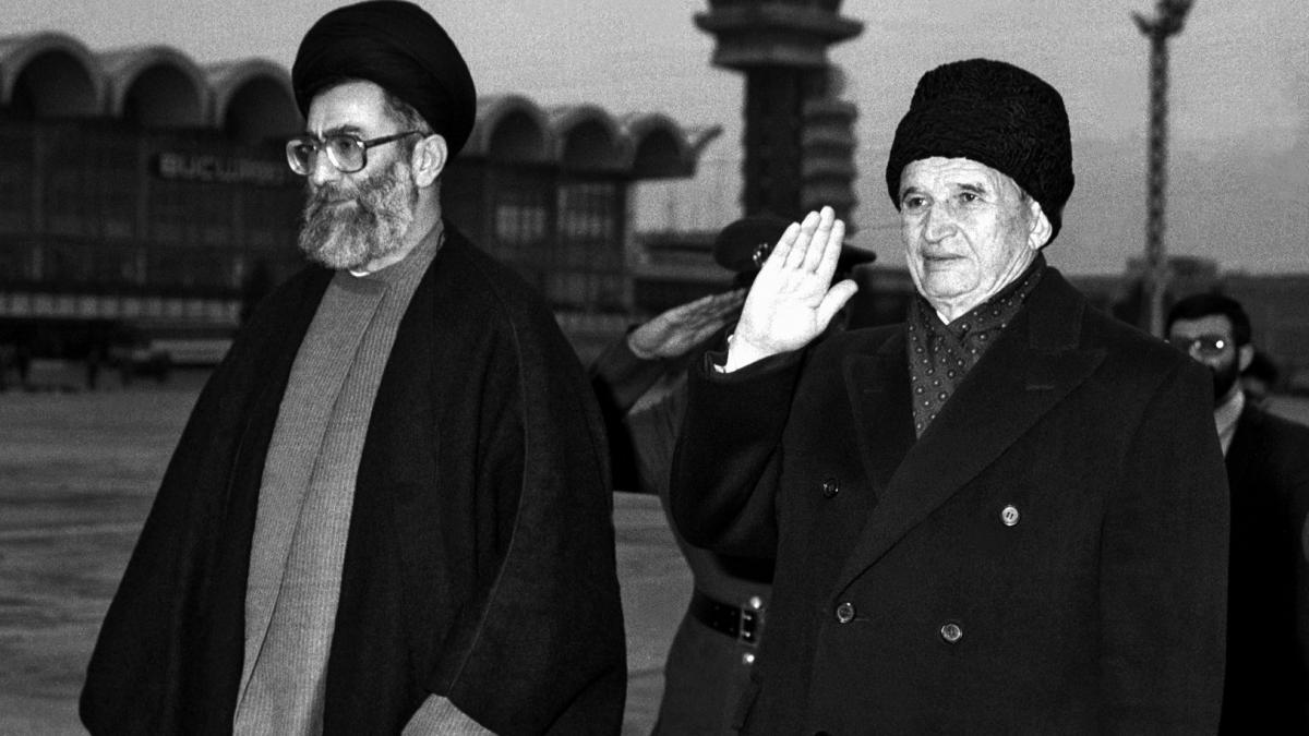 Secretele ultimei vizite a lui Nicolae Ceausescu in Iran S a spus ca a luat cu sine teancuri de
