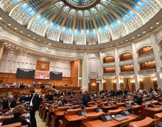 Senat Copiii cu nevoi speciale vor b beneficia de masa calda sau pachet alimentar in loc de allocatie