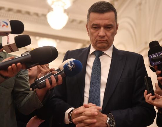 Sorin Grindeanu ameninta cu alegeri anticipate daca PNL hotareste sambata sa paraseasca guvernul