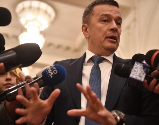 Sorin Grindeanu la Conferinta Judeteana a Ligii Alesilor Locali Dambovita Va invit sa realizam