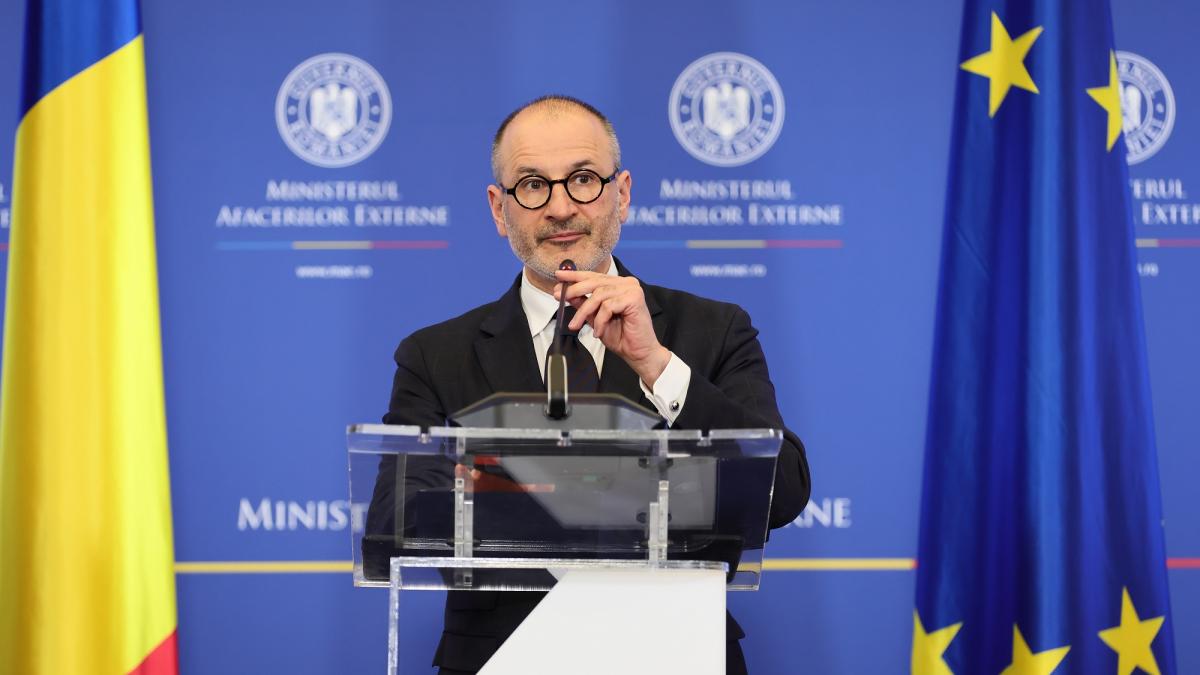 Noi clarificări din partea MAE în scandalul avionului fiicei lui Victor Ponta: "Colegii din Dubai au..." 1 noi clarificari din partea mae in scandalul avionului fiicei lui victor ponta colegii din dubai au