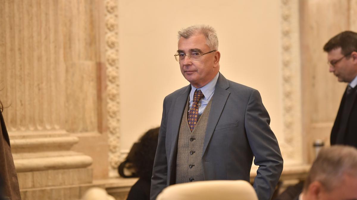 AUR nu va sustine un guvern minoritar Petrior Peiu Daca parlamentul decide asupra demiterei