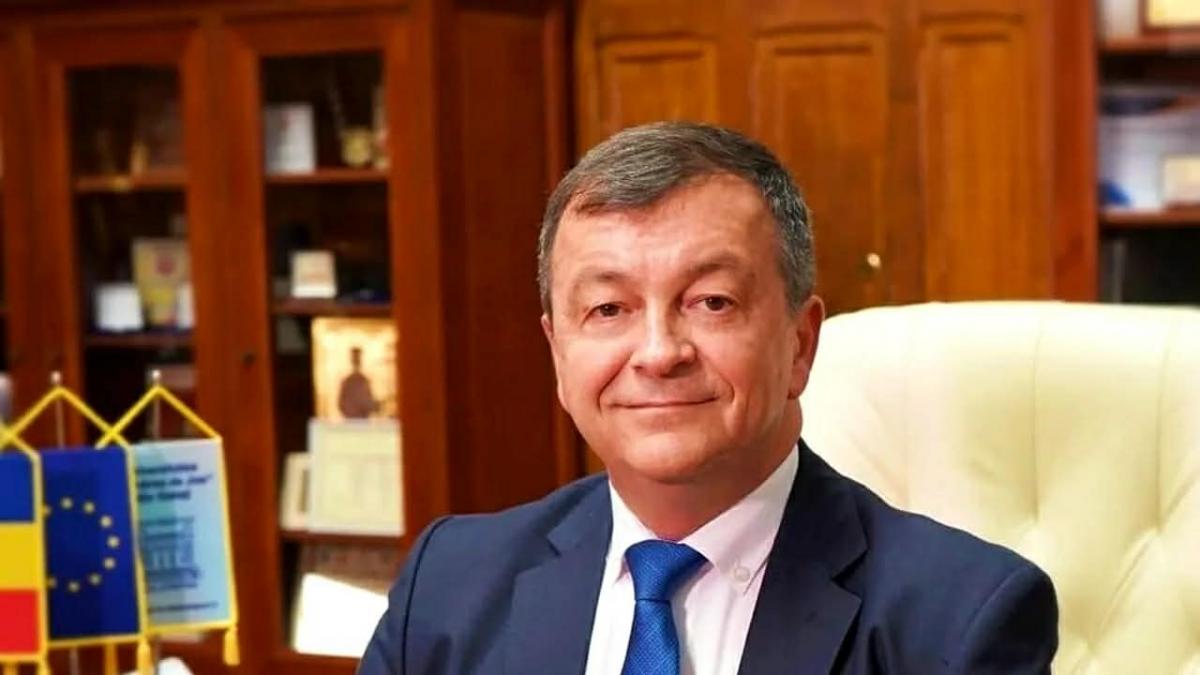 Adevărul iese la iveală: cazul profesorului Lucian Georgescu ia o întorsătură decisivă. 1 Adevrul iese la iveal cazul profesorului Lucian Georgescu ia o intoarcere deciziv