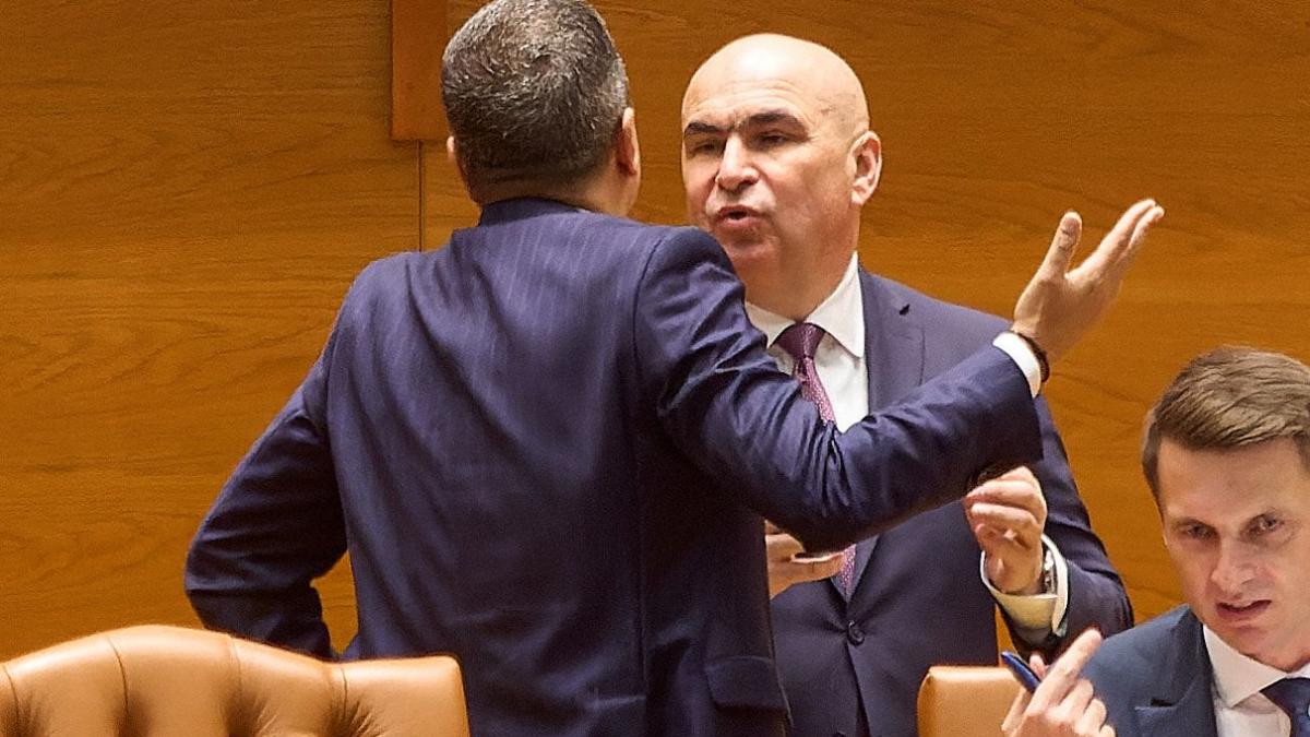 Ce au declara PSD si AUR in motiunea de cenzura Bolojan este acuzat de zoomorfizare