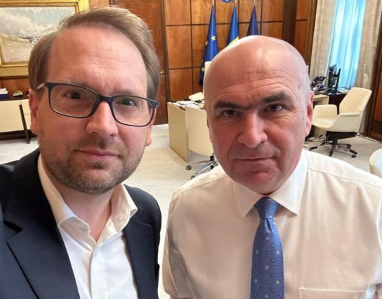 Dominic Fritz a postat un selfie cu Ilie Bolojan dupa inti nalarea de la Cotroceni USR nu mai face