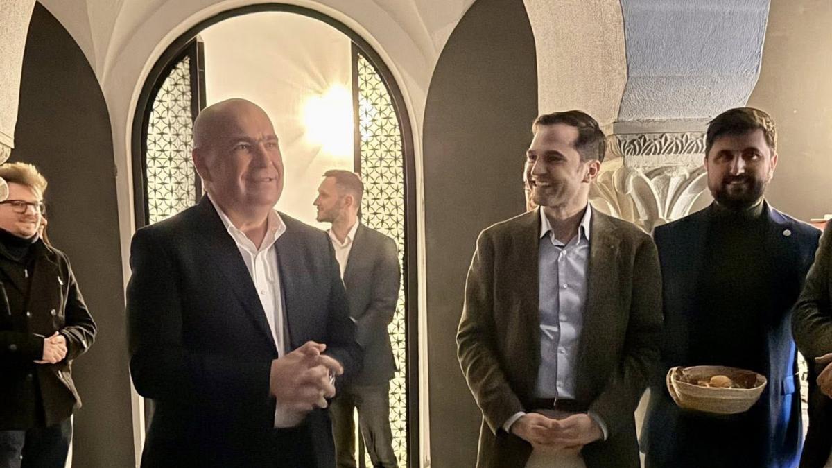 Ilie Bolojan a mers neanunțat la petrecerea PNL București, după ce s-a aflat că PSD îi cere să... 1 Ilie Bolojan a mers neanuntat la petrecerea PNL Bucuresti dupa ce s a aflat ca PSD ii cere sa