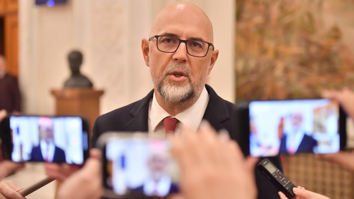 Kelemen Hunor: Nimeni nu mi-a solicitat demisia. Comunitatea maghiară din România nu poate fi manipulată. 1 Kelemen Hunor Nimeni nu mi a solicitat demisia Comunitatea maghiara din Romania nu poate fi manipulata