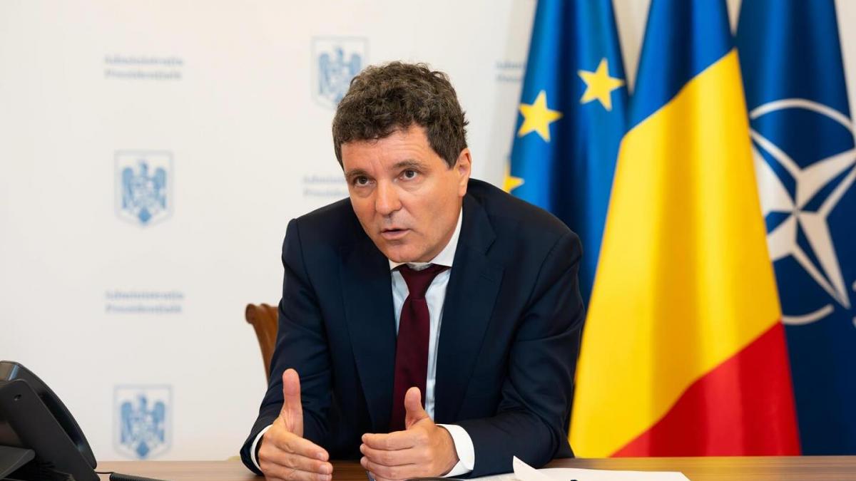 Nicuşor Dan participă astăzi la Summitul Iniţiativei celor Trei Mări din Croaţia. 1 Nicuor Dan participa astazi la Summitul Initiativei celor Trei Mari din Croatia
