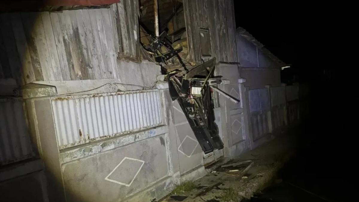 Nicușor Dan, despre drona rusească căzută peste o gospodărie din Galați: „Noi eram... 1 Nicusan Dan despre drona ruseasca cazuta peste o gospodarie din Galati Noi eram