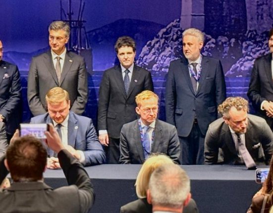 Nicuser Dan anunta investitii importante dupa aderarea Romaniei la Fondul celor Trei Mari