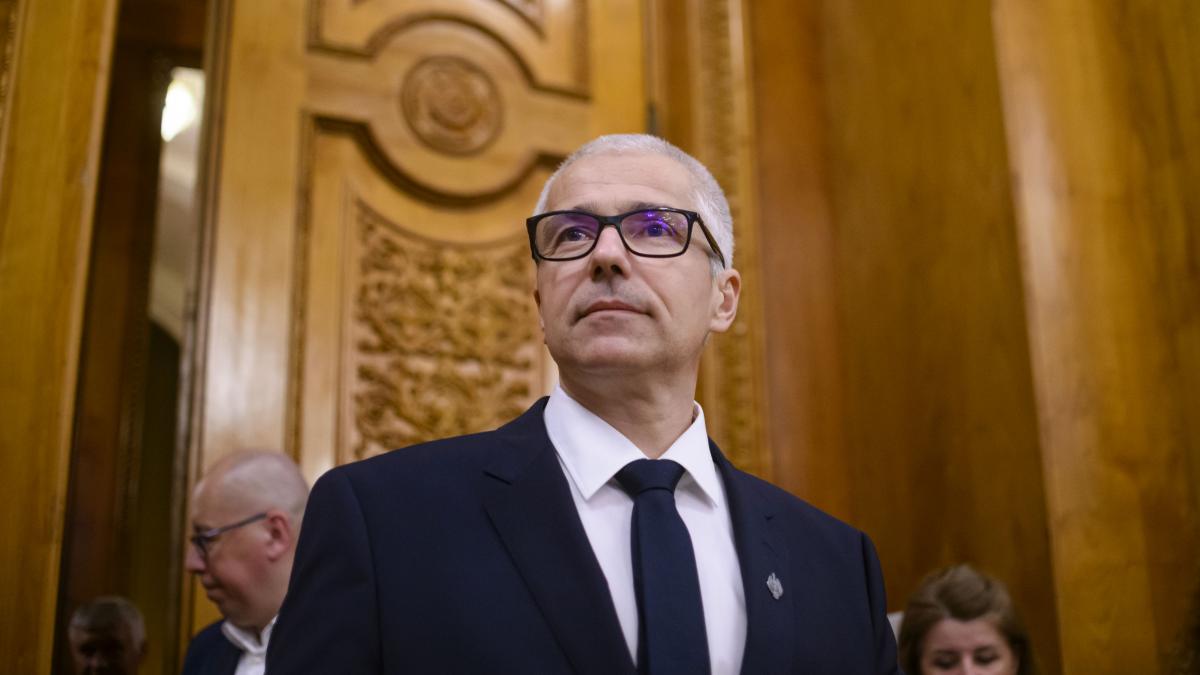 O teorie a conspiratiei Radu Marinescu neaga acuzatiile de intelegere cu Nicusor Dan pentru numiri